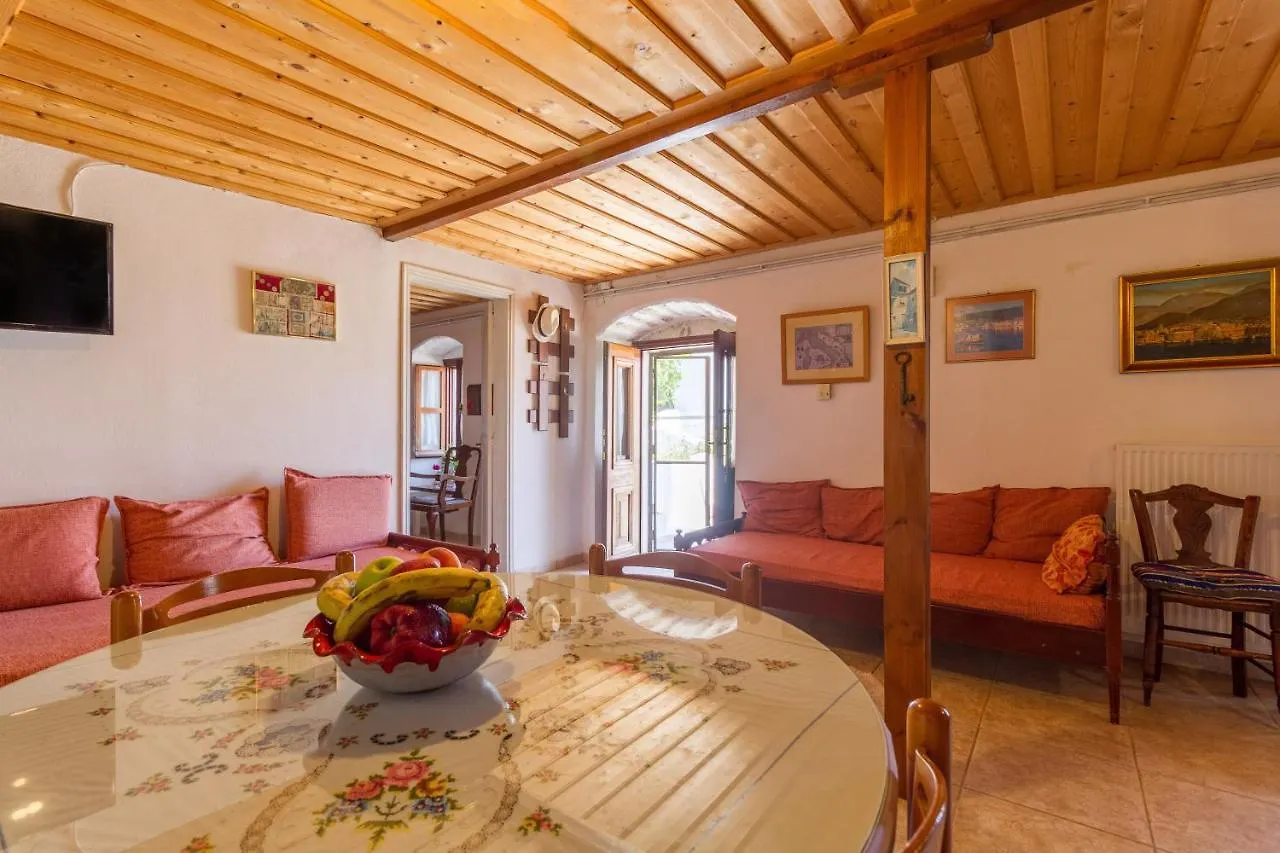 The Old House - Wood & Stone Villa Evreti Greece